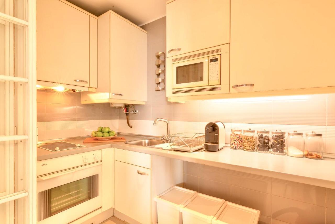 Apartamento Swimming Pool With Private Parking